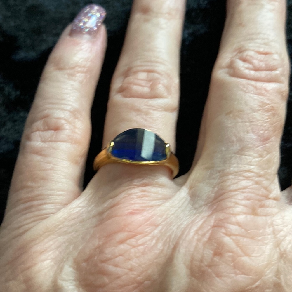 Beautiful, gold tone, sapphire ring, size 6